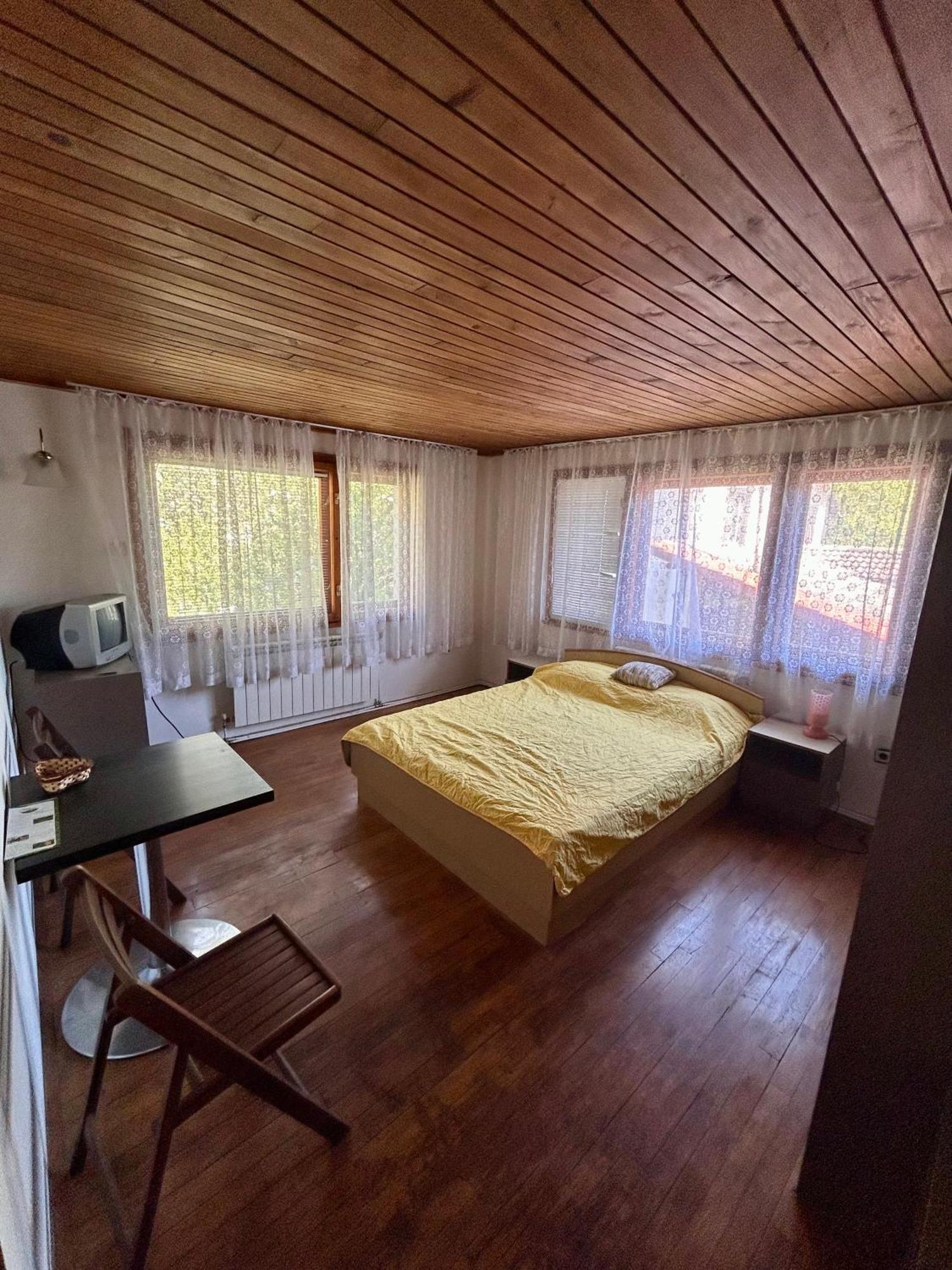 Luylyana Guesthouse Ribarica Ngoại thất bức ảnh