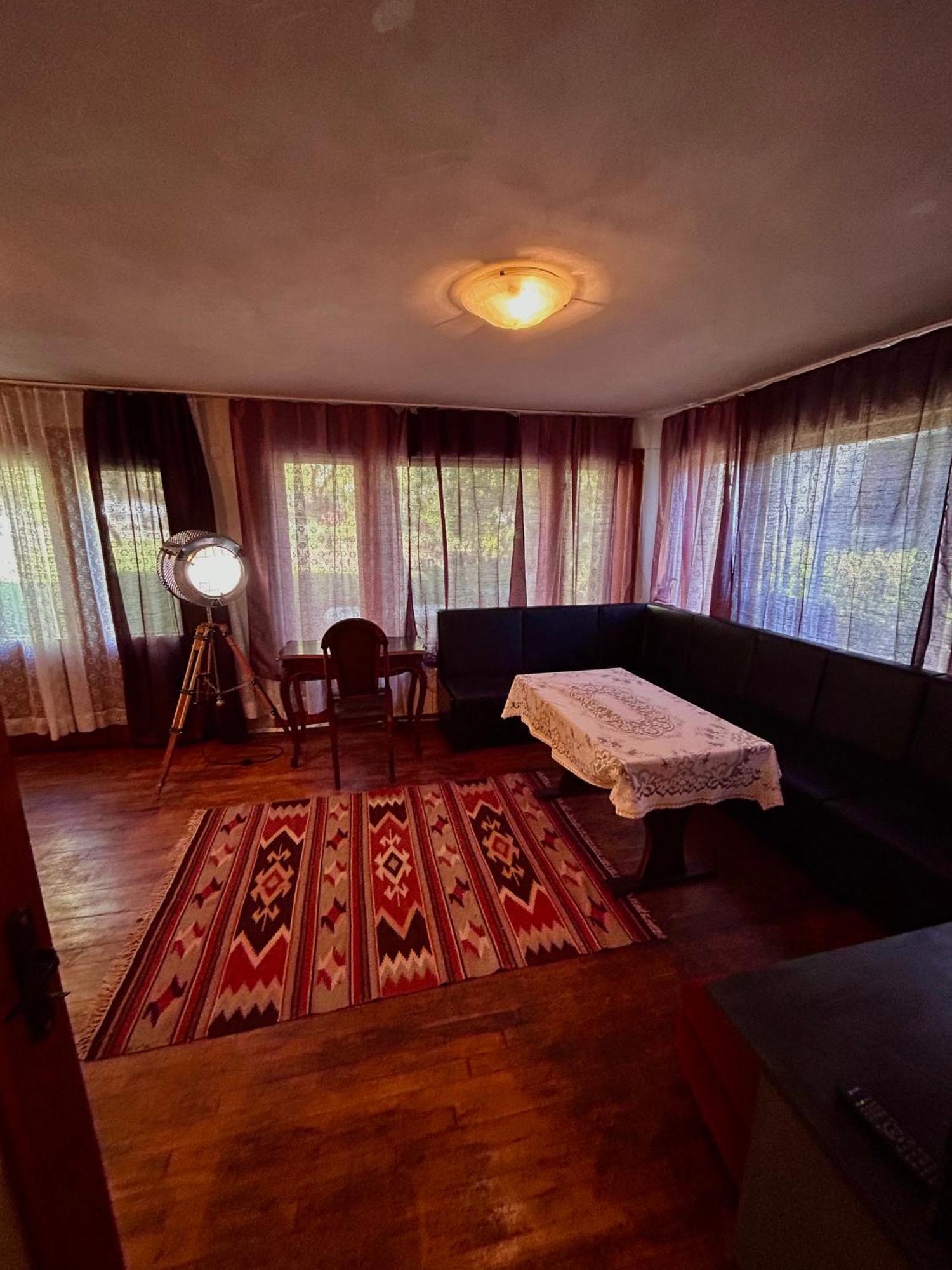 Luylyana Guesthouse Ribarica Ngoại thất bức ảnh