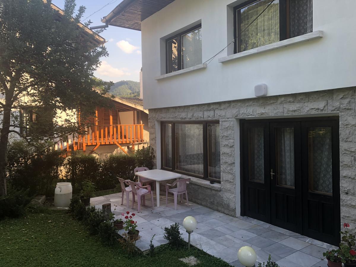 Luylyana Guesthouse Ribarica Ngoại thất bức ảnh