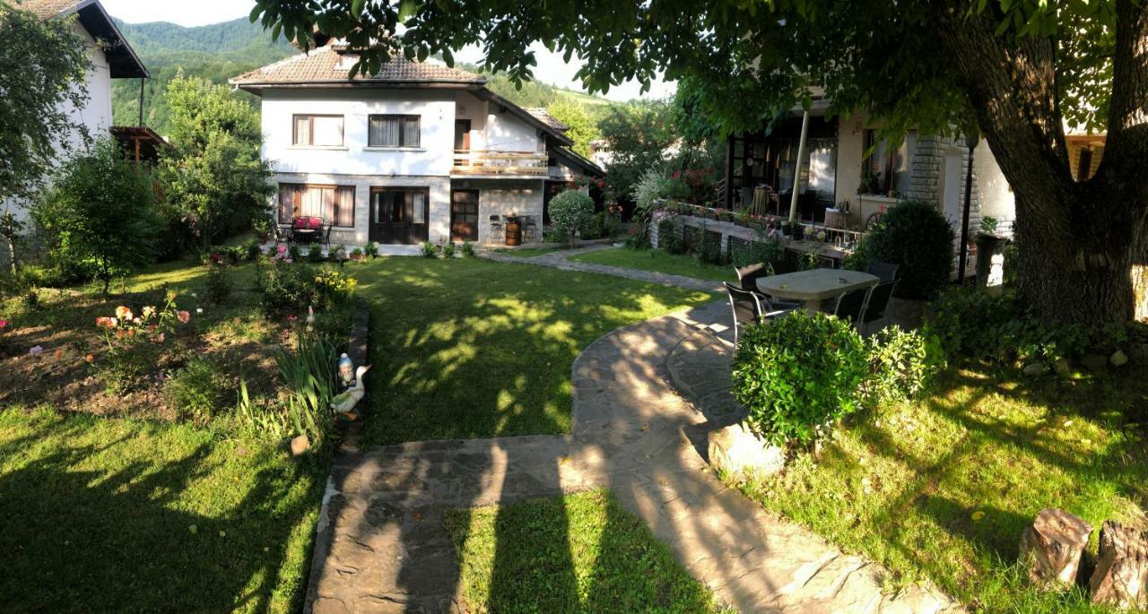Luylyana Guesthouse Ribarica Ngoại thất bức ảnh